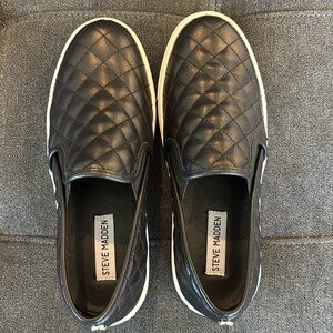STEVE MADDEN SLIP ONS